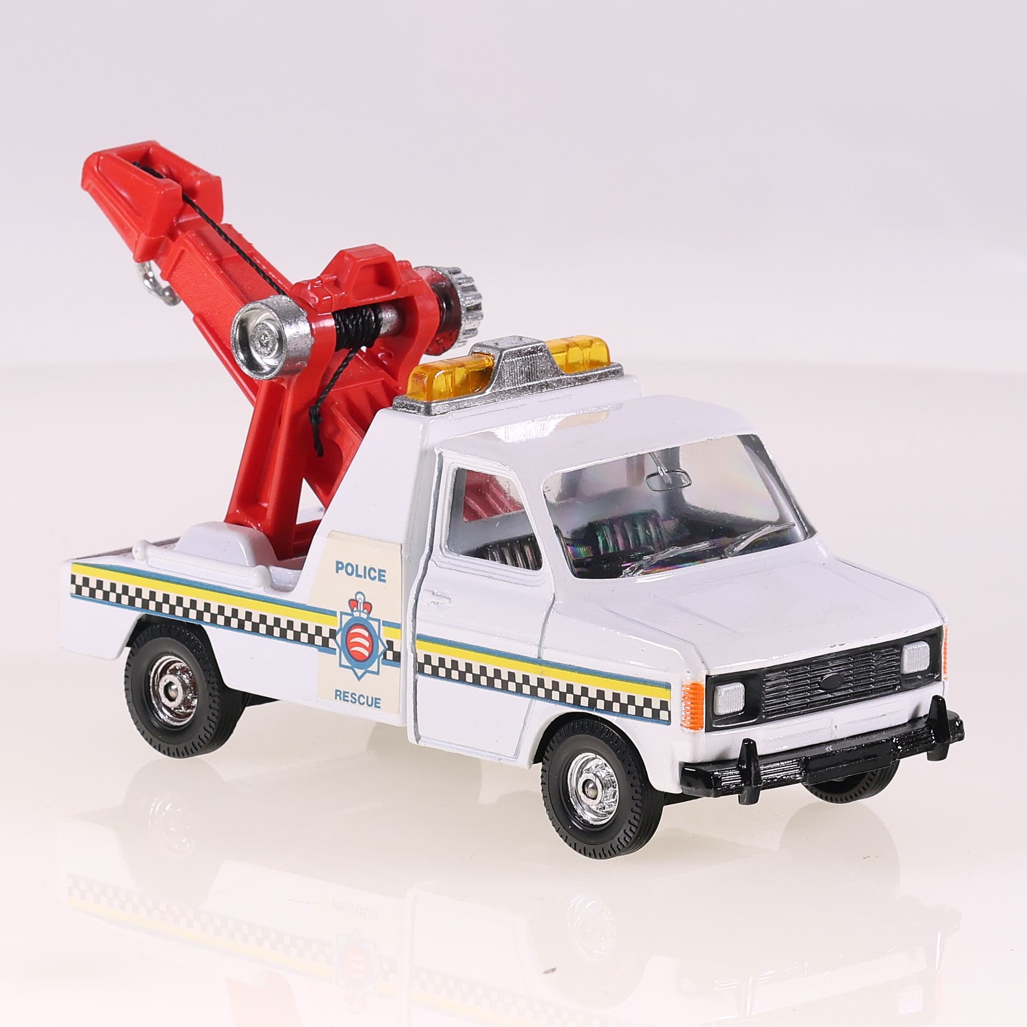 Corgi C1140/2 Ford Transit Wrecker Police Rescue 1984 15,5 cm Blanc avec boîte — miniature 7