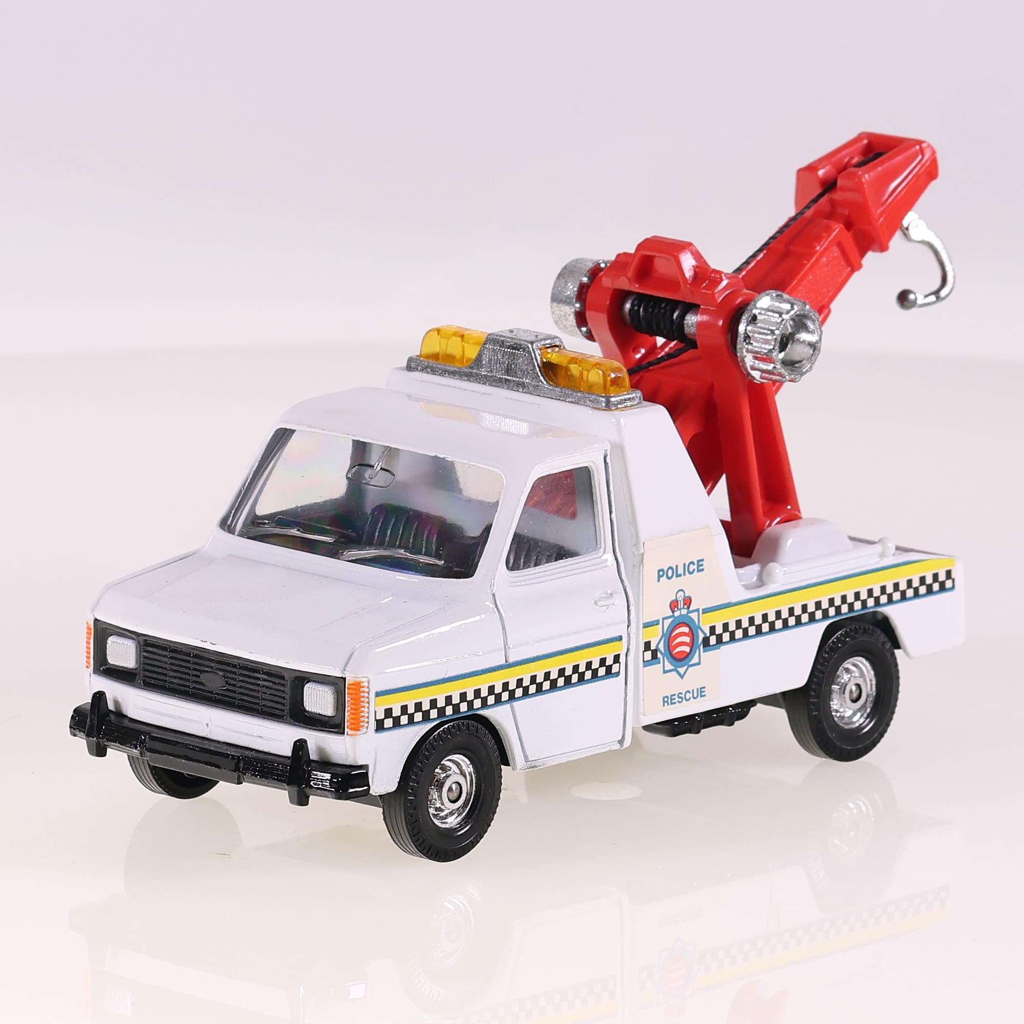 Corgi C1140/2 Ford Transit Wrecker Police Rescue 1984 15,5 cm Blanc avec boîte — miniature 9