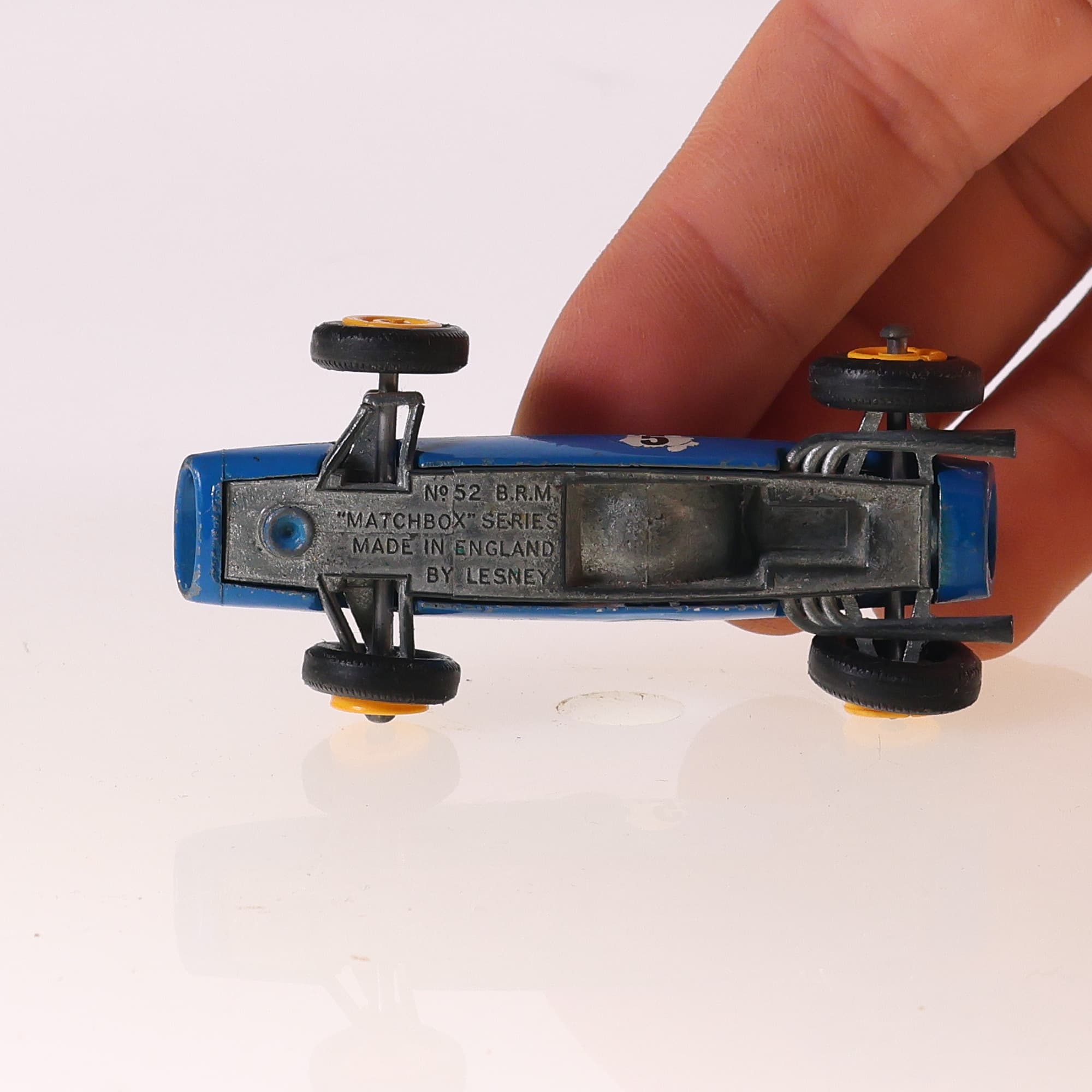 Matchbox 52 B.R.M. #5 1/64 Bleu sans boîte — miniature 9