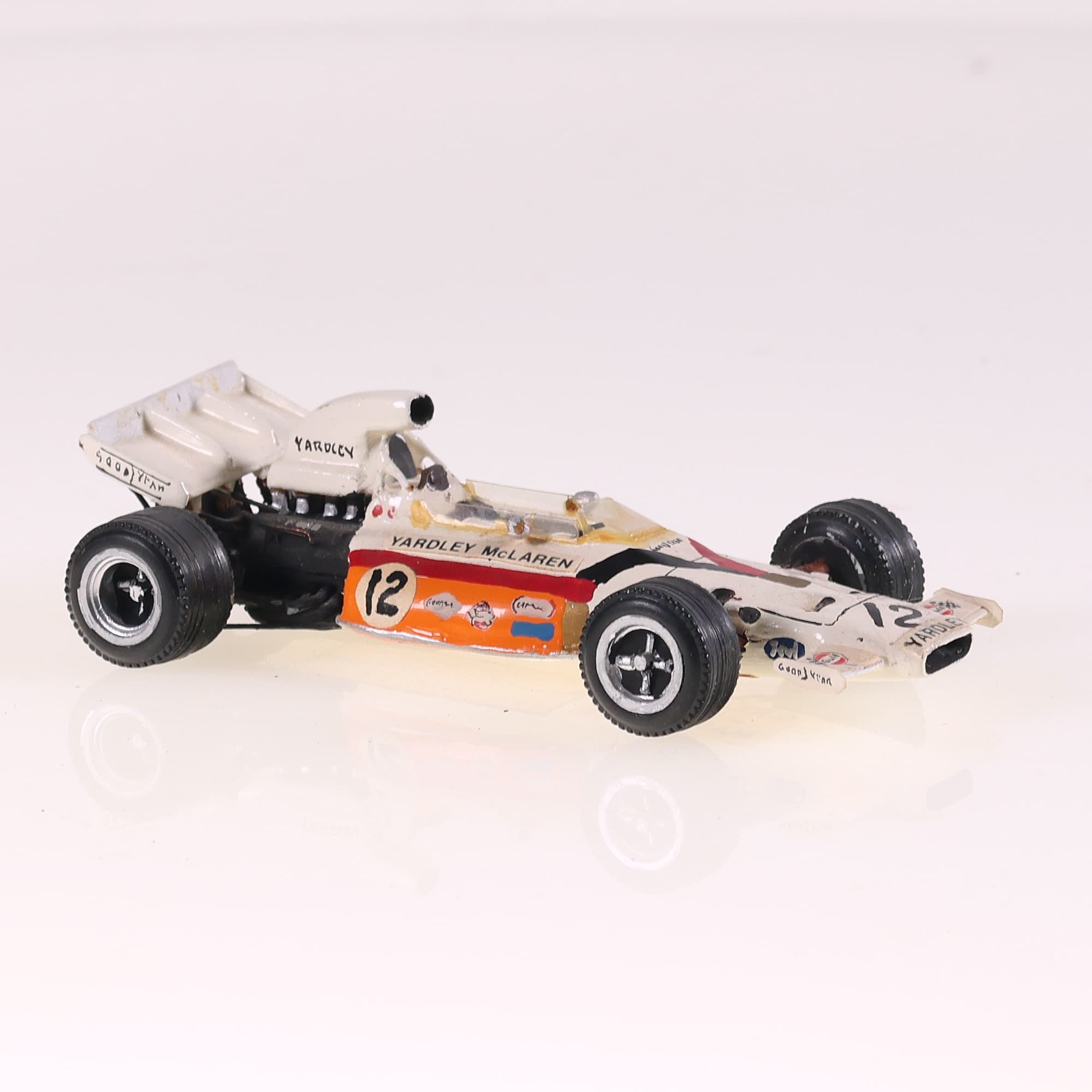 Création RD Marmande 28 McLaren M19C Ford V8 Yardley GP Suède #12 1973 1/43 Blan — miniature 7